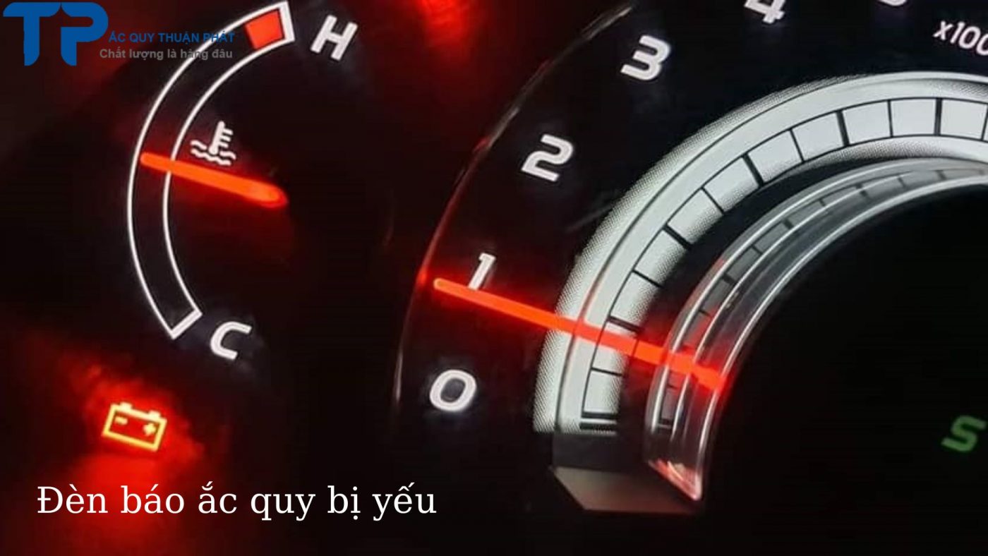 Cảnh báo ắc quy Kia Soluto yếu