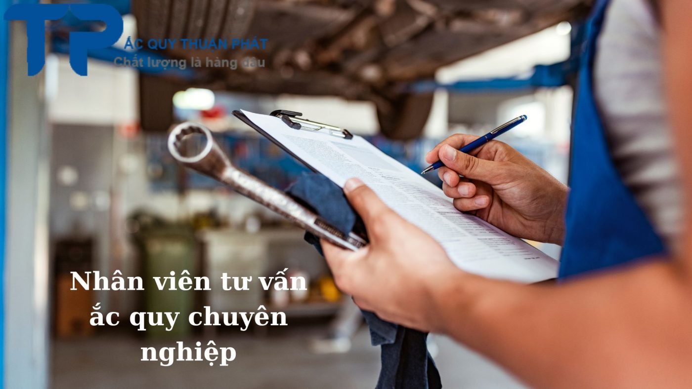 Nhân viên tư vấn ắc quy chuyên nghiệp