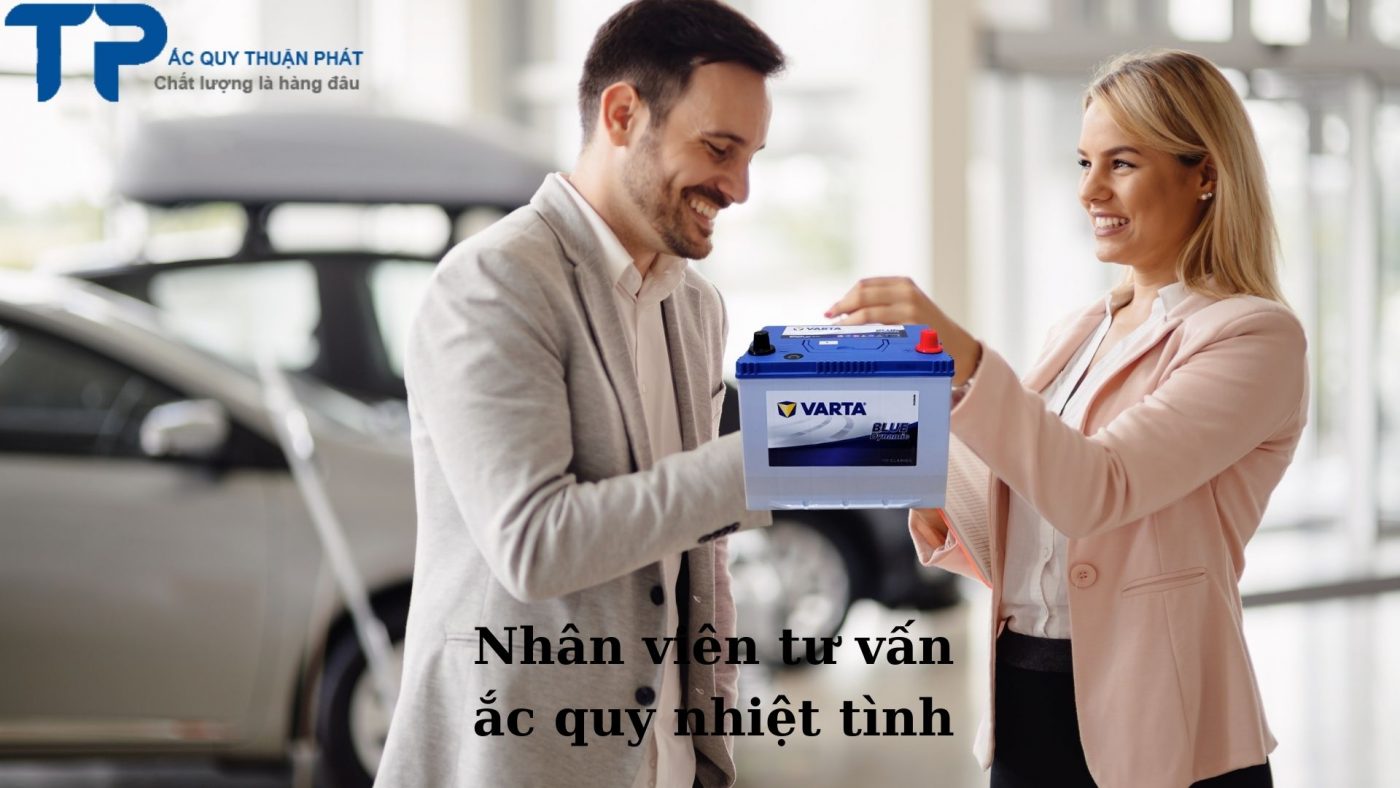 Nhân viên tư vấn ắc quy nhiệt tình