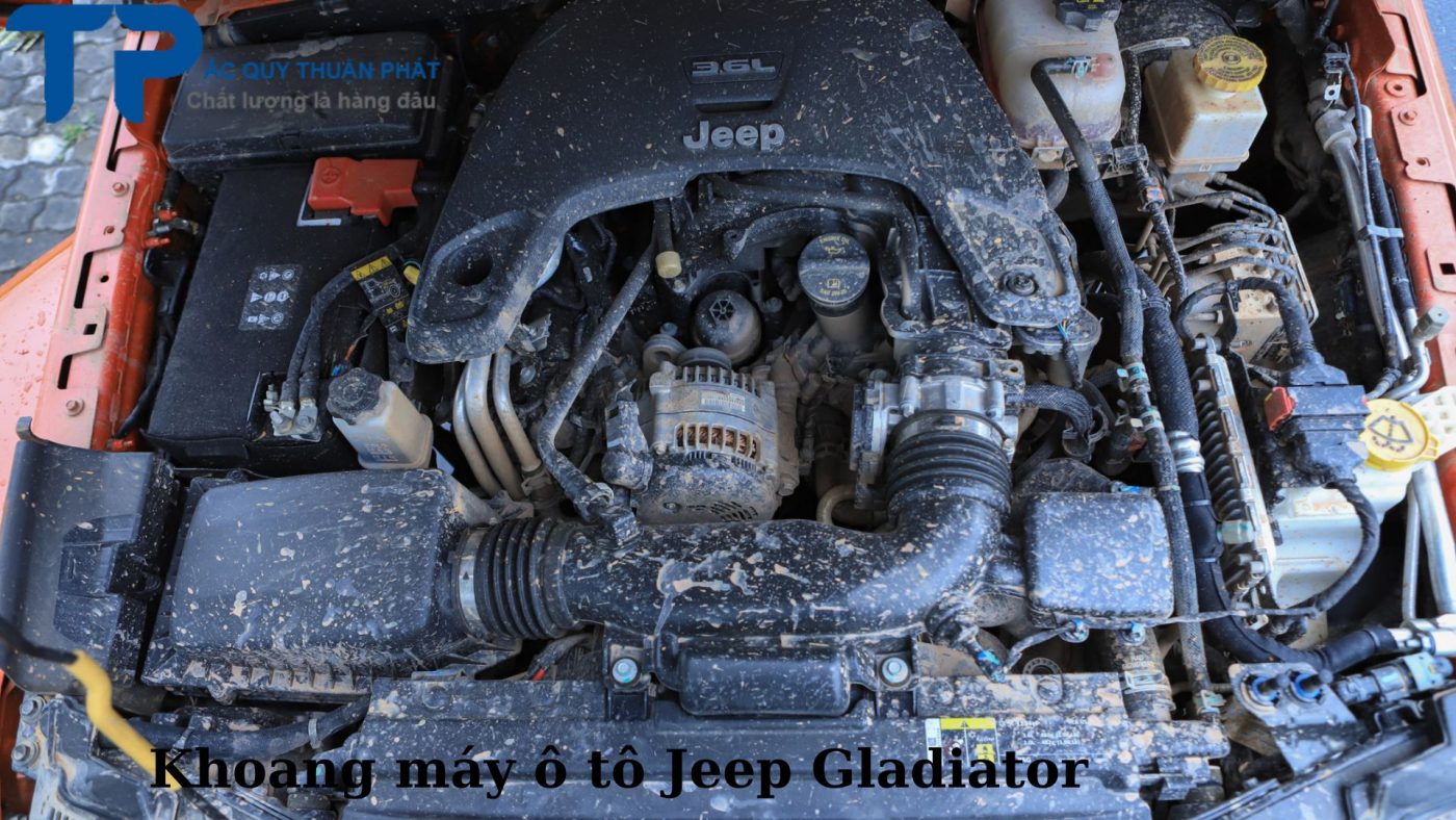 Khoang máy ô tô Jeep Gladiator