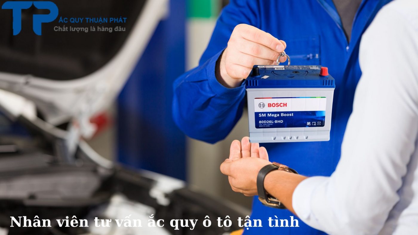 Nhân viên tư vấn ắc quy ô tô tận tình