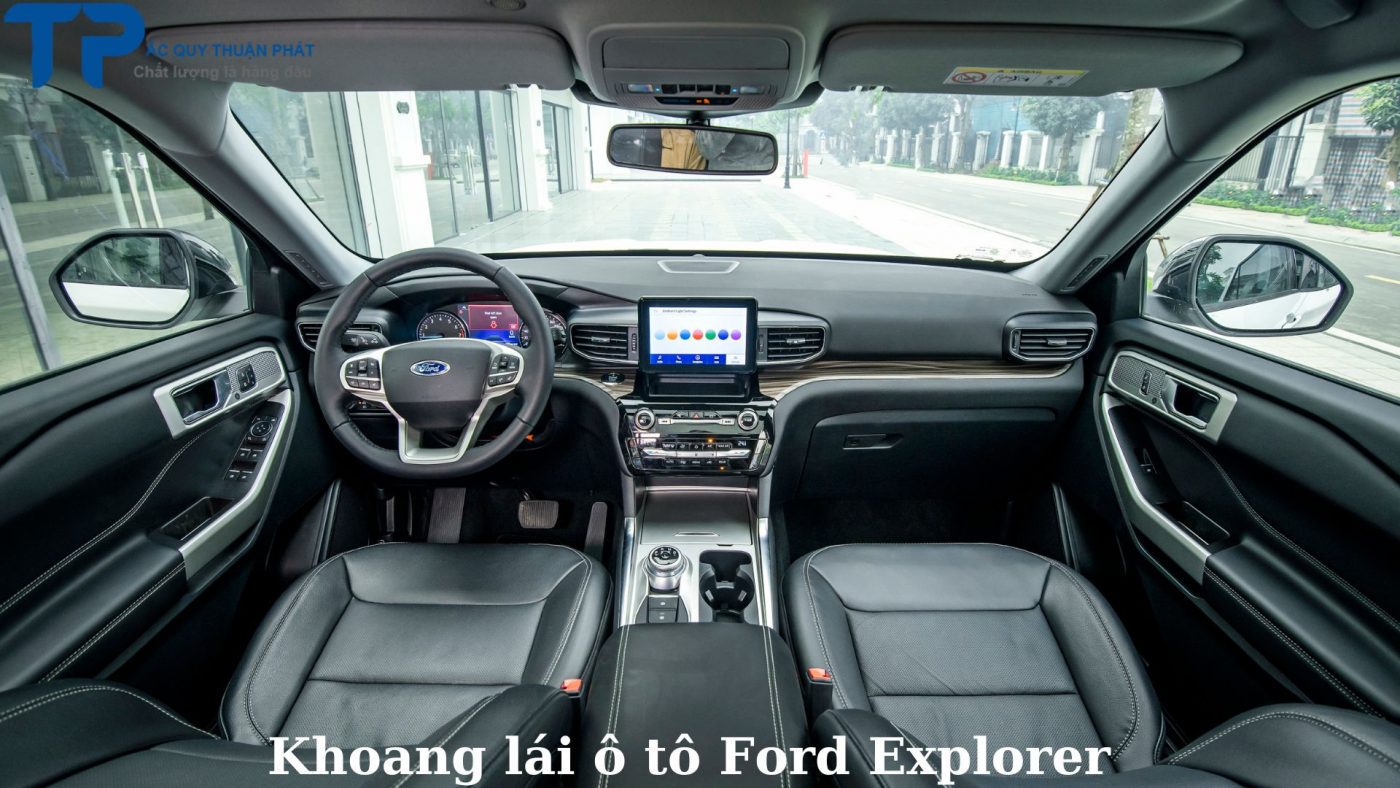 Khoang lái ô tô Ford Explorer