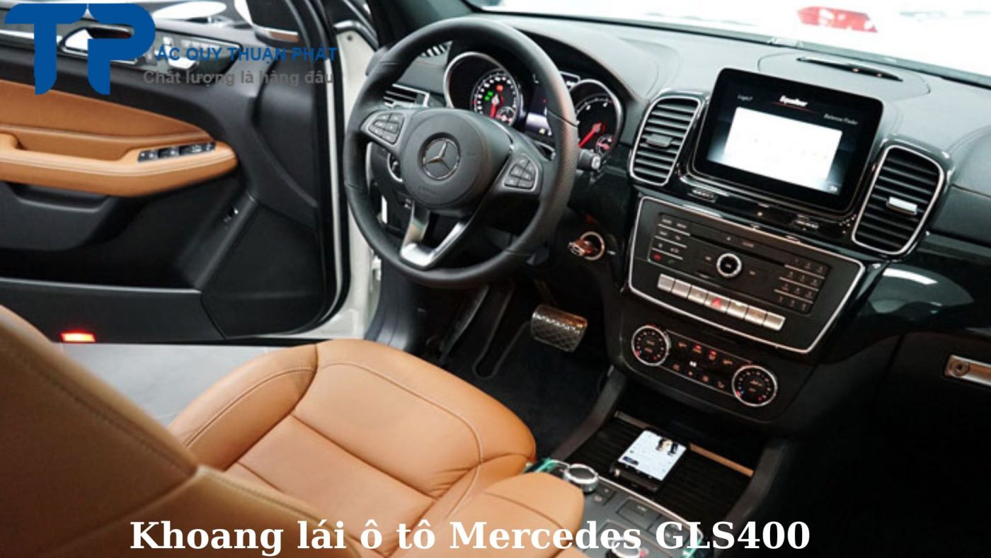 Khoang lái ô tô Mercedes GLS400