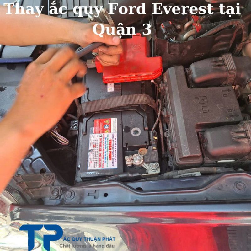 Thay ắc quy ô tô Ford Everest tại Quận 3