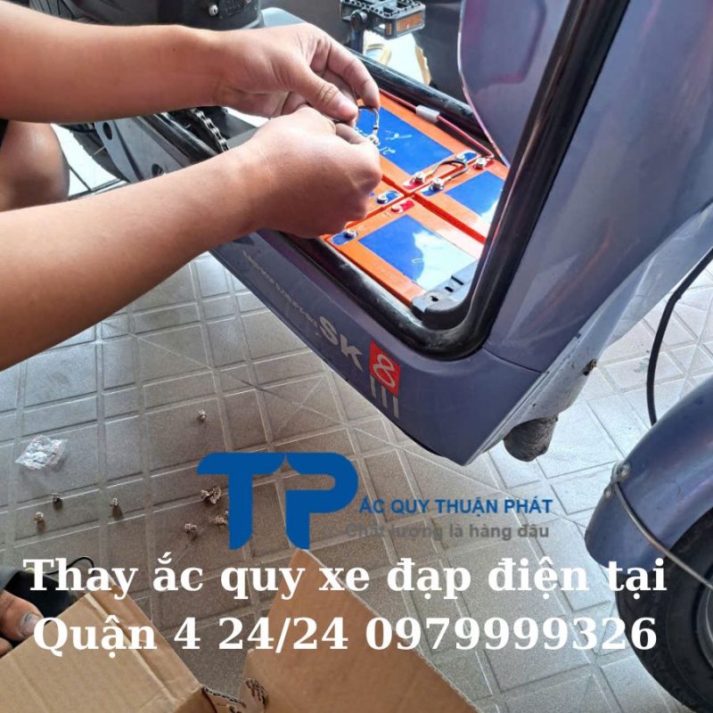 Thay ắc quy xe đạp điện tại Quận 4 24/24 0979999326