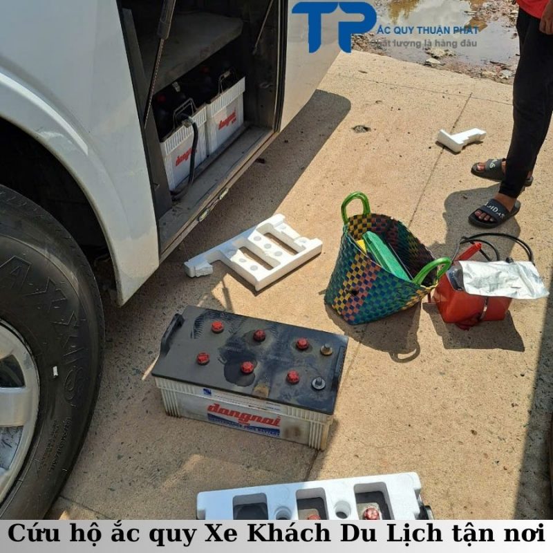 Cứu hộ ắc quy Xe Khách Du Lịch tận nơi