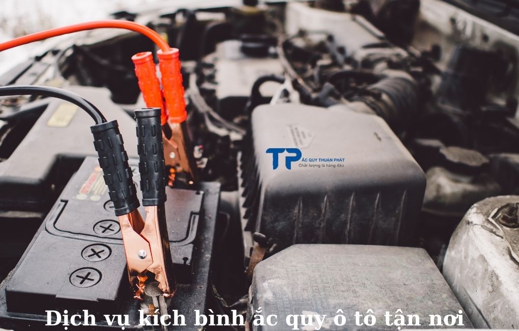 Dịch vụ kích bình ắc quy ô tô tận nơi