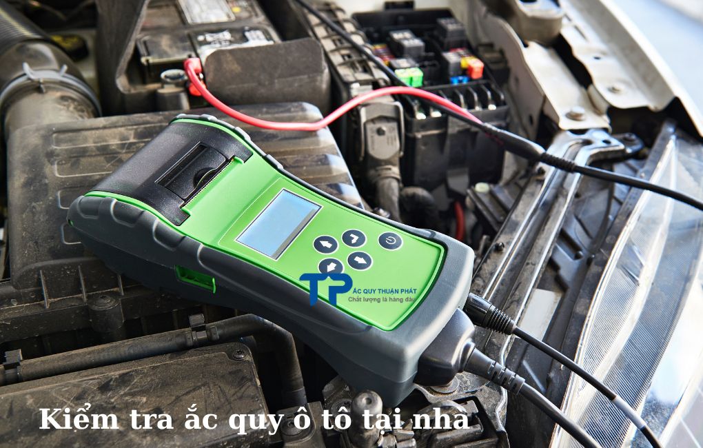 Kiểm tra ắc quy ô tô tại Nhà
