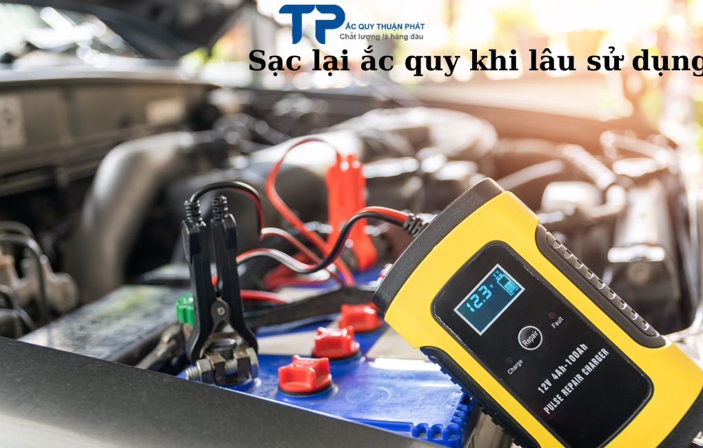 Sạc lại ắc quy khi lâu không sử dụng