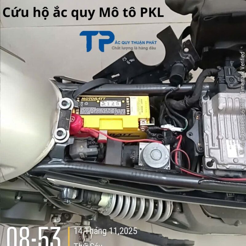 Cứu hộ ắc quy Mô tô Phân Khối Lớn