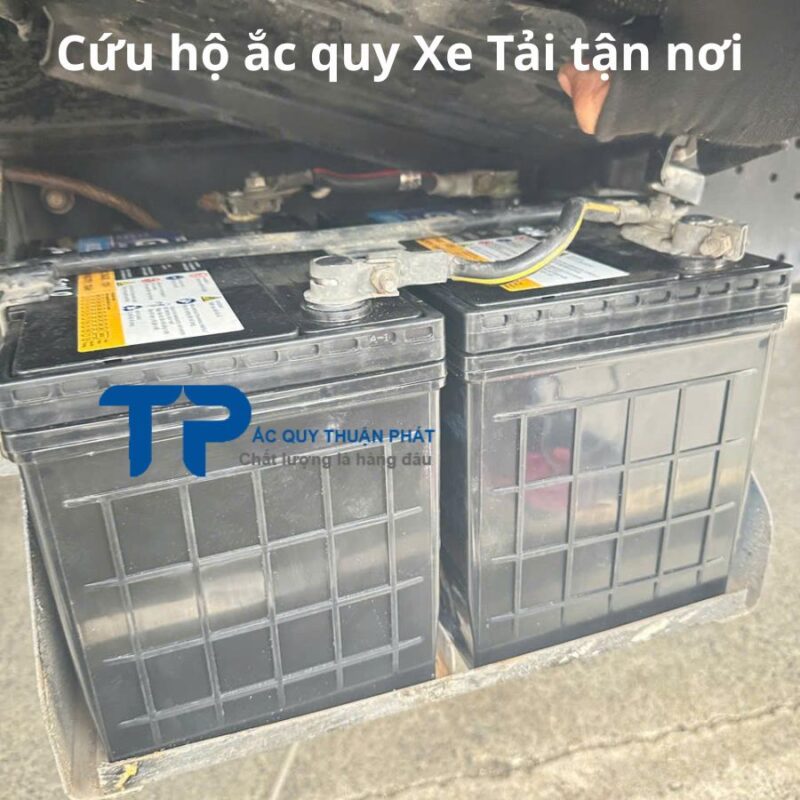 Cứu hộ ắc quy xe tải tận nơi