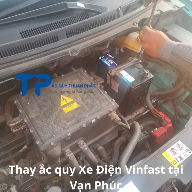 Thay ắc quy Xe Điện Vinfast tại Vạn Phúc