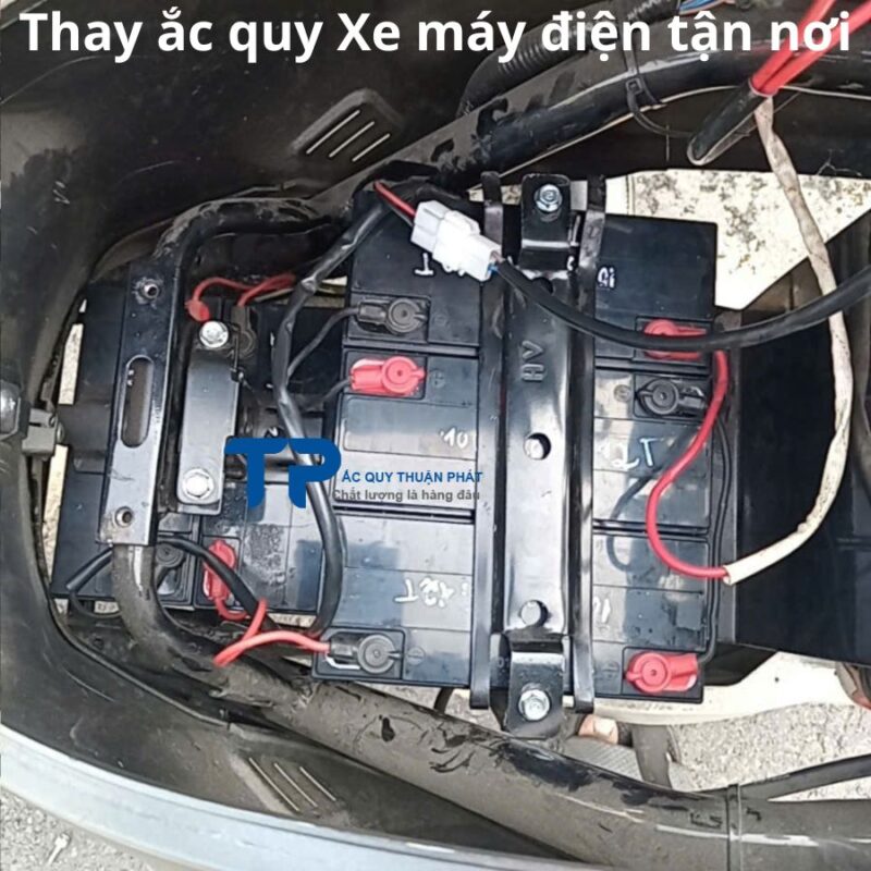 Thay ắc quy Xe máy điện tận nhà